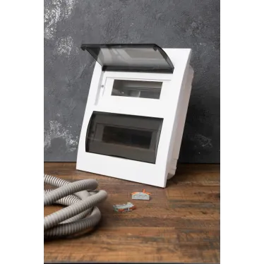 Щит распределительный встраиваемый ЩРв-П-24 IP40