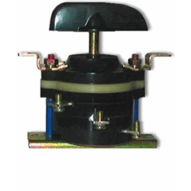 Выключатель пакетный ПВ 3-40 М3 исп.1 до 40А крепление на переднюю панель IP00