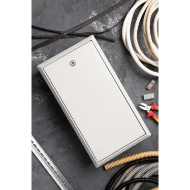 Щит распределительный навесной ЩРн-15 с замком IP31