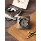 Валенсия лицевая панель розетки 1-местной с/з 16А графит с защ. штор. с 2 USB 2,1А