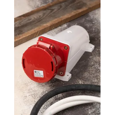 Розетка кабельная 63А 3Р+РЕ+N IP67 на поверхность 380В 135