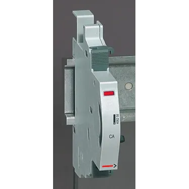 Контакт переключения вспомогательный 0.5 модуля CА