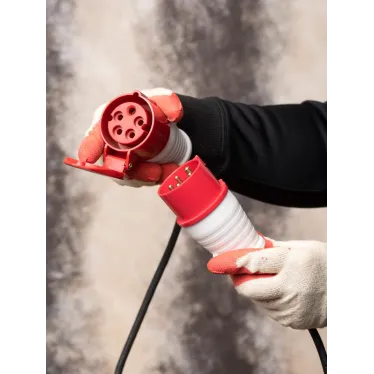 Розетка кабельная 16А 3Р+РЕ+N IP44 переносная 380В