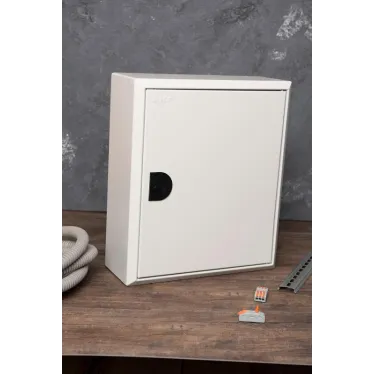 Щит распределительный навесной ЩРн-18з IP31 с замком