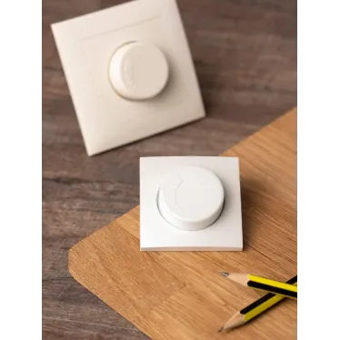 Валенсия лицевая панель светорегулятора 600W 220В жемчуг