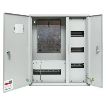 Щит учетно-распределительный навесной ЩРУн-3/30о IP31 двухдверный с окном 580х490х165