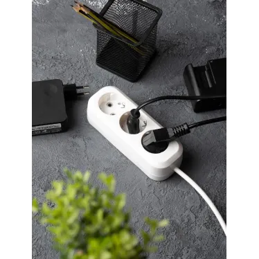 Удлинитель Эксперт 3 гнезда 5 метров 16А/3,0кВт с заземлением ПВС 3х1 EKF PROxima