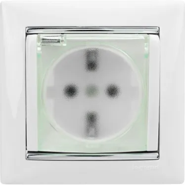 VALENA Розетка с заземлением с крышкой со шторками белая