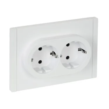 FORTE@PIANO Розетка 2-местная с заземлением с защитными шторками безвинтовое крепление 16А FP223 белый IEK