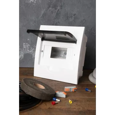 Щит распределительный встраиваемый ЩРв-П-8 IP40 пластиковый