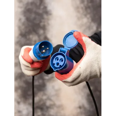 Розетка кабельная 16А 2Р+Е IP44 переносная 220В