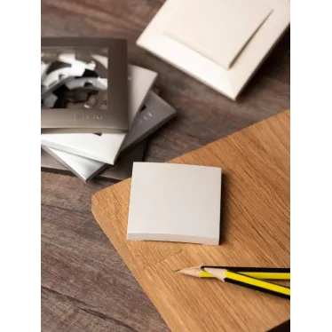 Валенсия лицевая панель выключателя 1-кл. 10А жемчуг