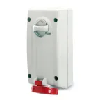 Розетка наружной установки IP67 32А 3P+E 400В с механической блокировкой и боковым расположением разъема