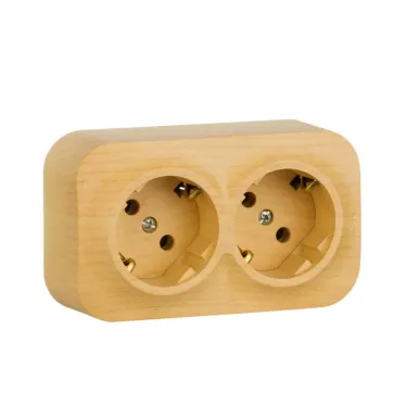 Quteo розетка двойная наружная с заземлением без шторок -16 A - 250 В IP 20 - Дерево