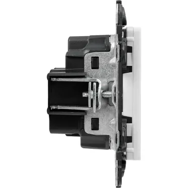 Valena LIFE Розетка силовая 2К 16А 250В c лицевой панелью белая со шторками безвинтовые зажимы