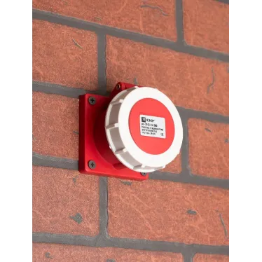 Розетка стационарная внутренняя 3142 3Р+РЕ 16А 380В IP67 PROxima