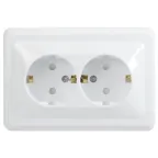 Розетка РСш12-3-ВБ двухместная с заземляющим контактом с защитными шторками 16А ВЕГА белый