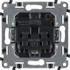 Valena LIFE Розетка силовая 2К+З 16А 250В с лицевой панелью винтовые зажимы белая