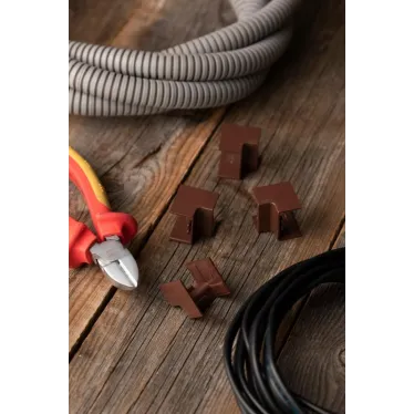 Угол внутренний (25х16) (4 шт) Plast под темное дерево