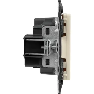 Valena LIFE Розетка силовая 2К 16А 250В c лицевой панелью слоновая кость со шторками безвинтовые зажимы