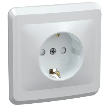 Розетка РСш10-3-ВБ одноместная с заземляющим контактом с защитными шторками 16А ВЕГА белый