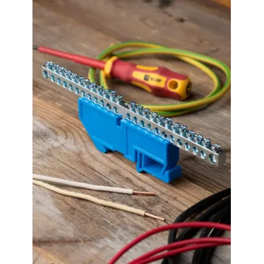 Шина нулевая N 63.20 (DIN изолятор) никель