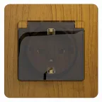 GLOSSA Розетка с заземлением со шторками с крышкой IP20 дуб в сборе
