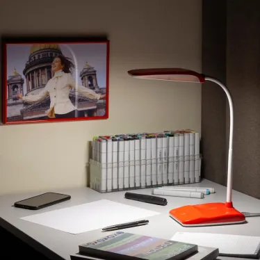 Светильник настольный светодиодный красный NLED-447-9W-R ЭРА