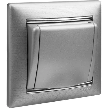 VALENA Розетка с заземлением без шторок с крышкой алюминий