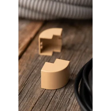 Угол внешний (25х16) (4 шт) Plast под светлое дерево