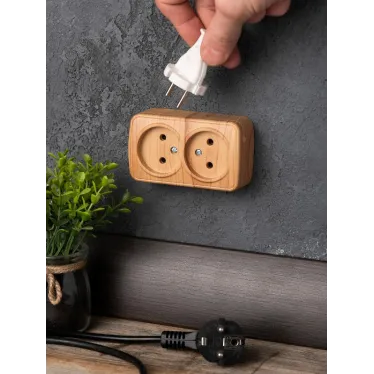 Розетка 2-местная ОП Минск 10А без заземления светлое дерево