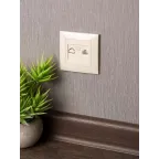 Валенсия розетка компьютерная RJ-45 1-местная кремовая