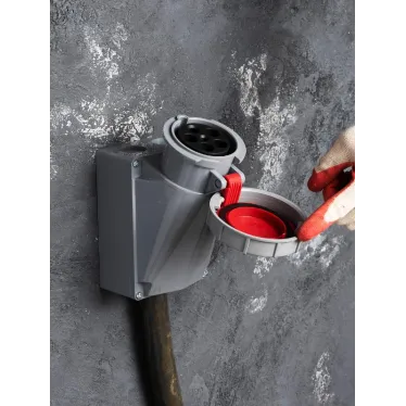 Розетка стационарная наружная 1352 3Р+РЕ+N 63А 380В IP67 PROxima