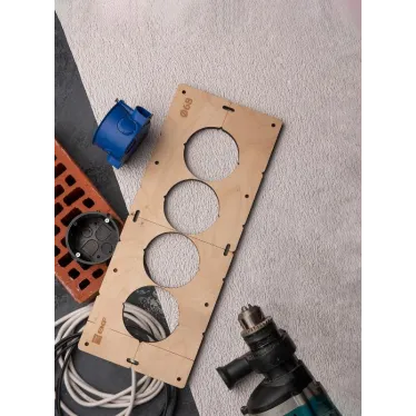 Шаблон для подрозетников c 4 отв. диам. 68 мм Expert