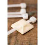 Площадка самоклеющаяся 25х25мм (100шт)