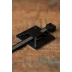 Площадка самоклеящаяся (40х40 мм) черная (100 шт)