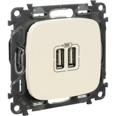 Зарядное устройство Valena ALLURE два USB-разъема 240В/5В 1500мА лицевая панель слоновая кость