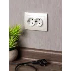 Валенсия лицевая панель розетки 2-местной с/з 16А жемчуг с защ. штор.