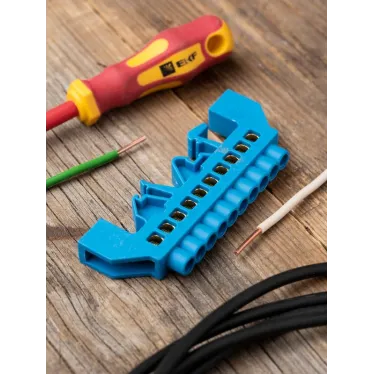 Шина нулевая N 63.10 нейлоновый корпус на DIN-рейку (латунь)