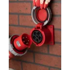 Розетка стационарная внутренняя 3352 3Р+РЕ+N 63А 380В IP67 PROxima