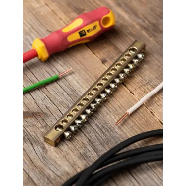 Шина PEN ноль-земля 6х9мм 16 отверстий латунь крепеж по краям PROxima