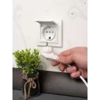 Розетка Минск 1-местная СП с заземлением и крышкой16А белая защитные шторки IP44