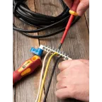 Шина 0 N (6х9мм) 10 отверстий латунь 2 синих угловых изолятора PROxima