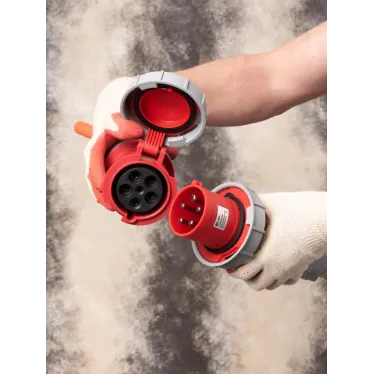 Розетка переносная 2352 3Р+РЕ+N 63А 380В IP67 PROxima