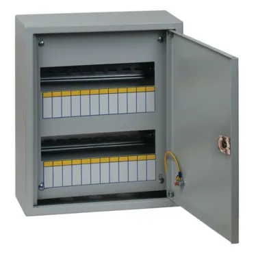 Щит распределительный навесной ЩРн-24з IP31 с замком