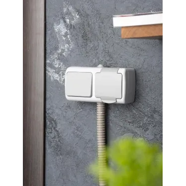 Блок розетка Мурманск 1-м 16А с заземлением с крышкой + одноклавишный выключатель IP54 серый