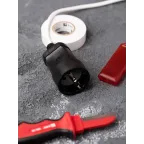 Штепсельное гнездо с заземлением черное ПВХ 16A 250B