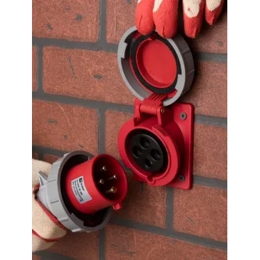 Розетка стационарная внутренняя угловая 4242 3Р+РЕ 32А 380В IP67 PROxima