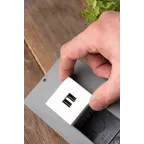 Розетка USB, сила тока 2.1 А (2 гнезда) без индикатора