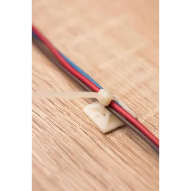 Площадка самоклеющаяся 20х20мм (100шт)